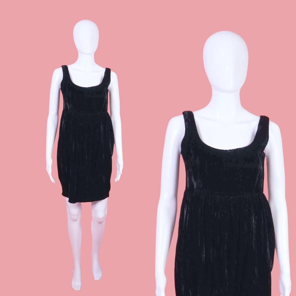 1980s Vintage BETSEY JOHNSON PUNK Label. Velvet Empire Waist Babydoll Dress. XS